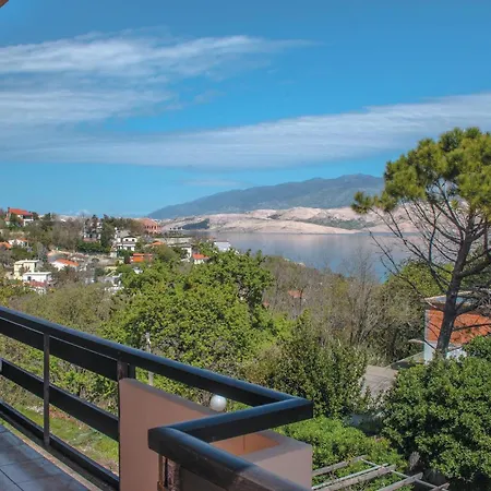 2 Bedroom Gorgeous In Bosana